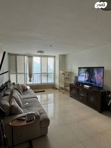 דירה, סירקין, פועלי הרכבת, גבעתיים