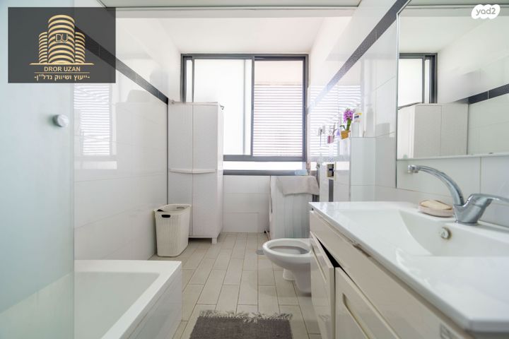 דופלקס, מנחם רצון, מחנה יהודה, פתח תקווה