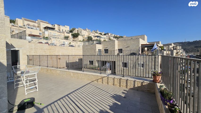 גג/ פנטהאוז, אבנר חי שאקי, גילה, ירושלים