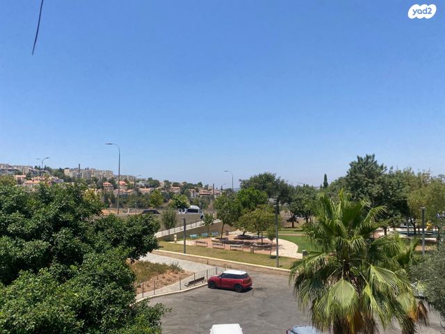 דירה, אברהם יערי, גילה, ירושלים