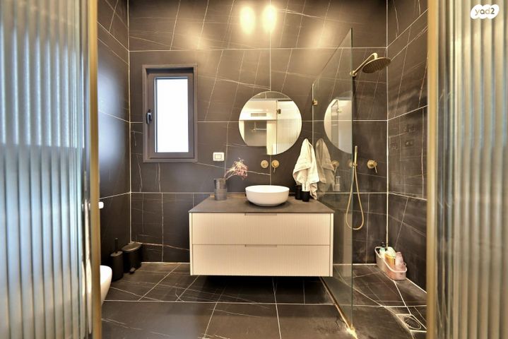 גג/ פנטהאוז, נעמי שמר 9, גלי ים, קרית ים