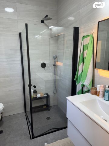 בית פרטי/ קוטג', נווה רום, רמת השרון