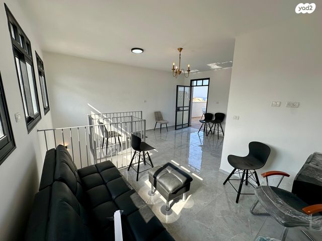 גג/ פנטהאוז, אמונים 26, עג'מי, גבעת העליה, תל אביב יפו