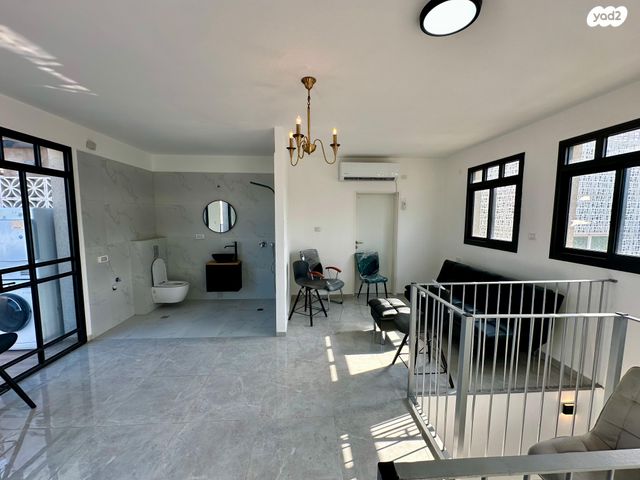 גג/ פנטהאוז, אמונים 26, עג'מי, גבעת העליה, תל אביב יפו