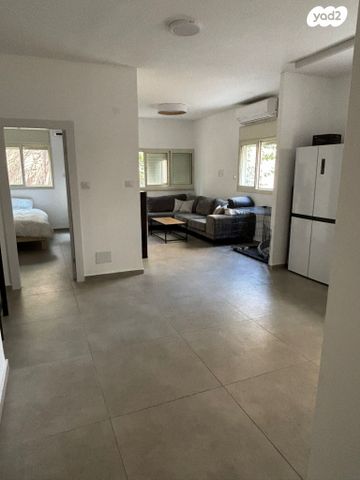 יהושע חנקין 