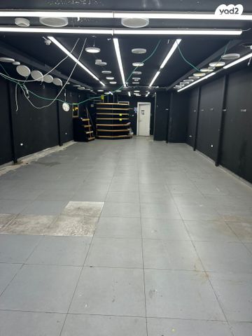 חנויות/ שטח מסחרי, עולי ציון 22, תל אביב יפו