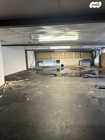 חנויות/ שטח מסחרי, עולי ציון 22, תל אביב יפו