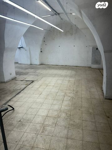 חנויות/ שטח מסחרי, עולי ציון 22, תל אביב יפו