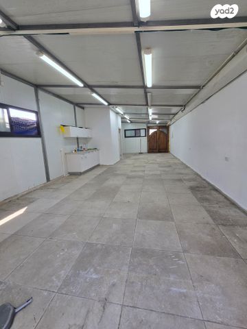 מבני תעשיה, אזור תעשיה מפרץ, חיפה