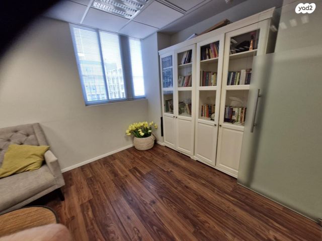 משרדים, גלגלי הפלדה, אזור תעשיה, הרצליה