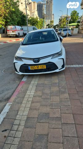 טויוטה קורולה