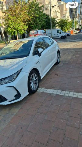 טויוטה קורולה