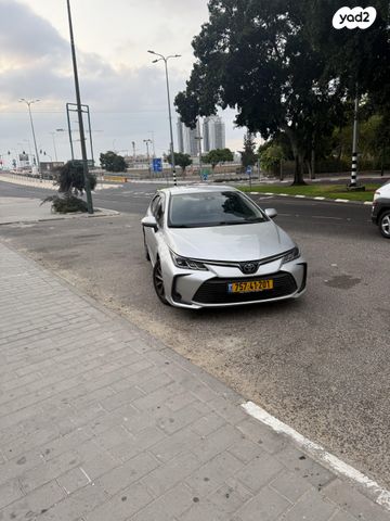 טויוטה קורולה