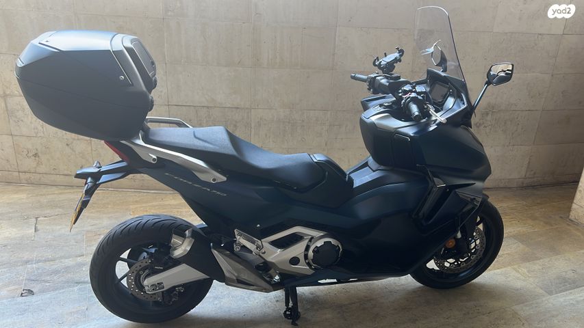 מודעת רכב הונדה פורזה 750