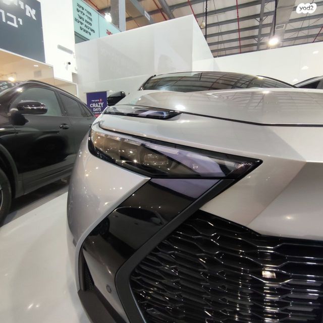 מודעת רכב טויוטה C-HR 2