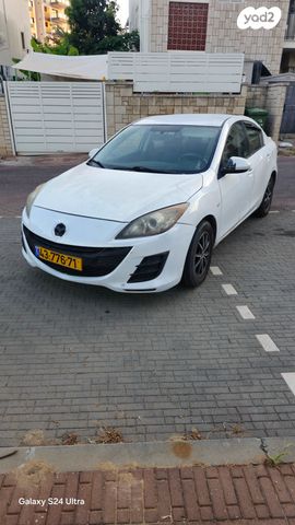 מודעת רכב מאזדה 3