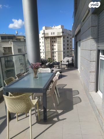 דירה, זלמן שז"ר 28, נווה חוף, ראשון לציון