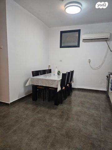 דירת גן, תרפ"ט 8, העיר העתיקה, צפת