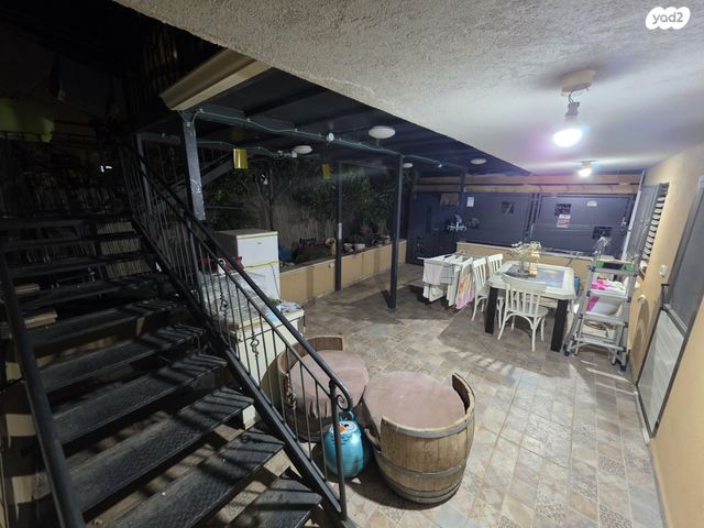 דו משפחתי, מרדכי אנילביץ' 23, דרום, צפת