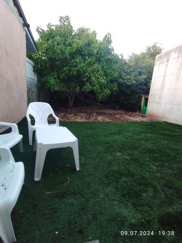 דו משפחתי, צמח 59, בתרא, קצרין