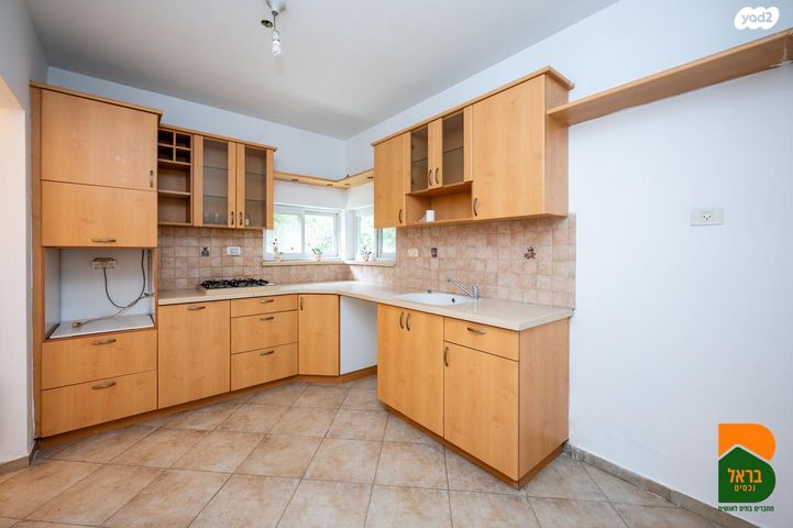 דו משפחתי, יפה נוף, פרדס חנה כרכור