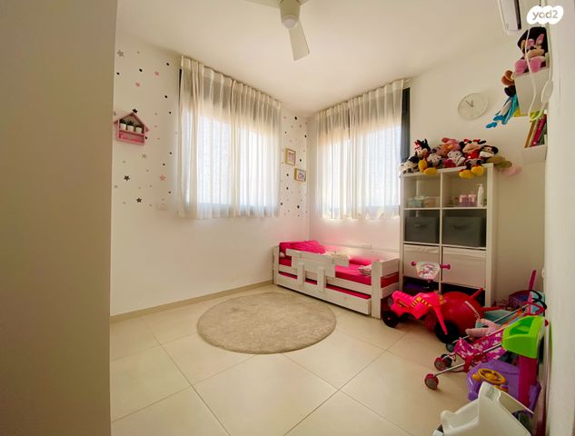 דירה, שעריים, רחובות