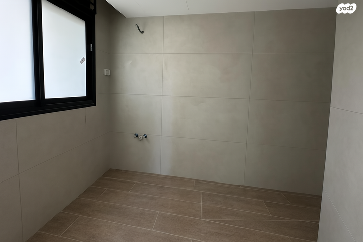 גג/ פנטהאוז, הכלניות, כלניות, טירת כרמל