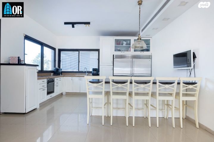 דו משפחתי, הרב אברהם מאיר יעקובוביץ, נחלת יהודה, ראשון לציון