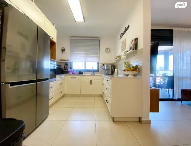 דירה, שעריים, רחובות