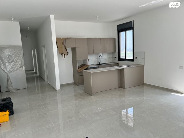 גג/ פנטהאוז, דרך בר יהודה, נשר