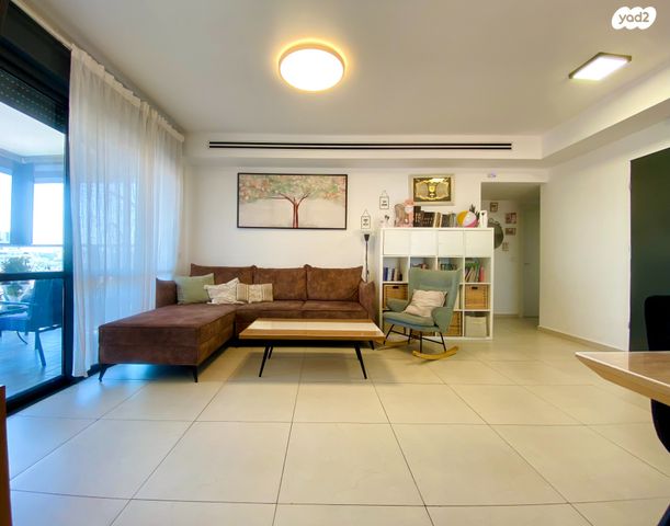 דירה, שעריים, רחובות