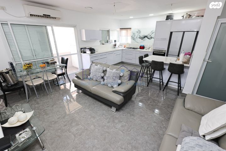 דירה, דב הוז 8, נאות הרצל, נתניה