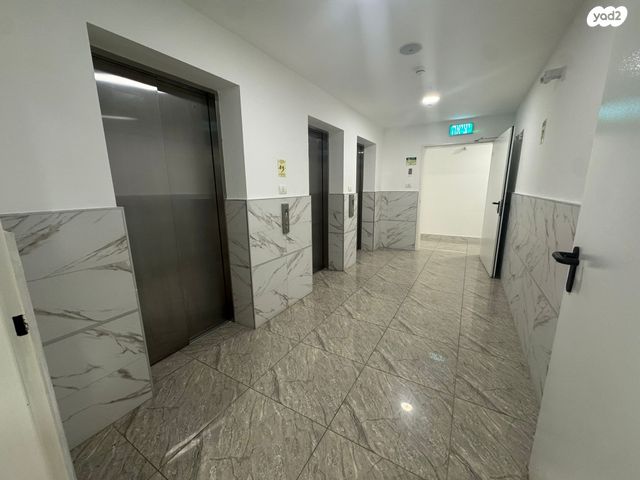 דירה, ישראל זנגוויל, צפון מזרח מרכז העיר, נתניה