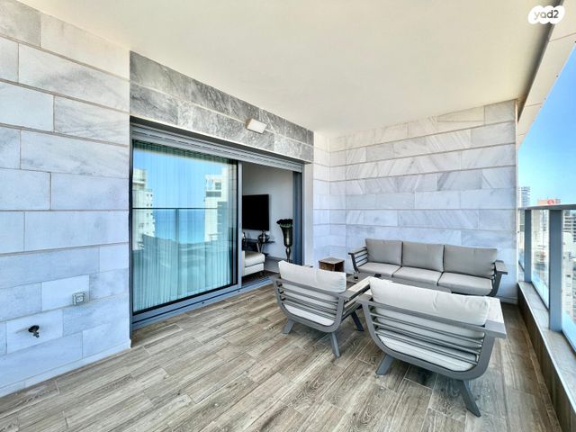 דירה, אמנון ליפקין שחק 1, נוף הטיילת, נתניה