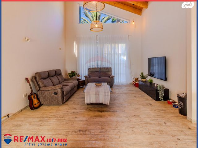 בית פרטי/ קוטג', מולדת, מולדת