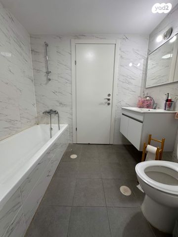 דירה, יאיר שטרן, נאות עוזי, רעננה