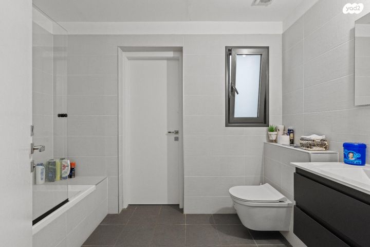 גג/ פנטהאוז, הבה"דים 11, ראשון לציון