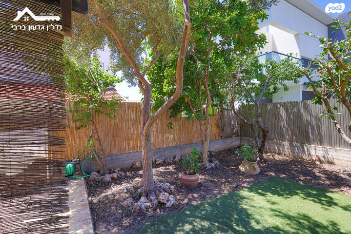 דו משפחתי, השייטת, גן יבנה