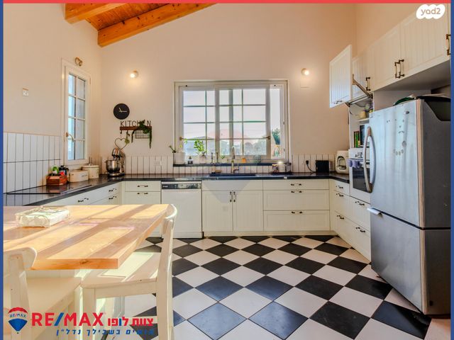 בית פרטי/ קוטג', מולדת, מולדת