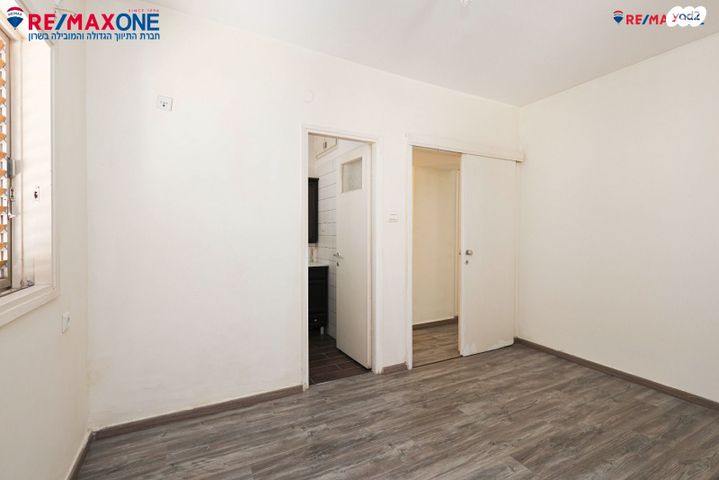 דירה, כפר סבא