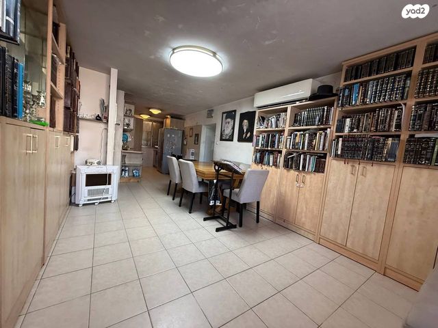 דירה, השילוח 24, קרית שרת מזרח, חולון