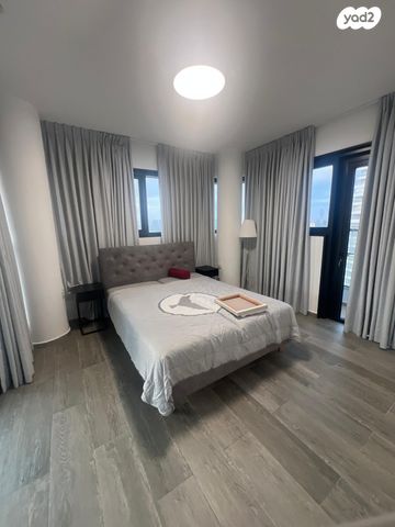 דירה, עוזי חיטמן, עיר ימים, נתניה