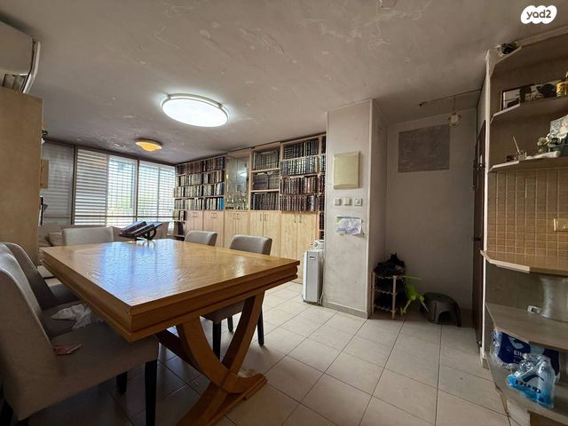 דירה, השילוח 24, קרית שרת מזרח, חולון