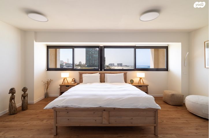 דירה, הרצליה