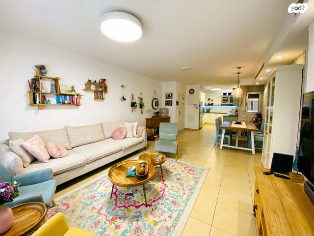 דירה, רמתיים, הוד השרון