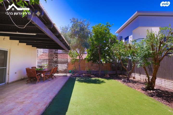 דו משפחתי, השייטת, גן יבנה