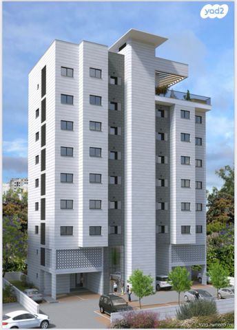 גג/ פנטהאוז, וייצמן 106, עיר, מרכז העיר, נהריה