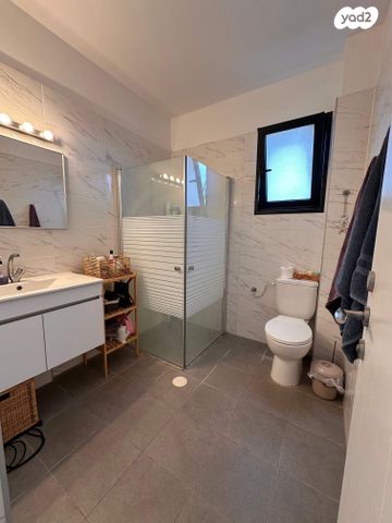 דירה, יאיר שטרן, נאות עוזי, רעננה