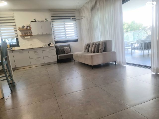 דירה, פרופ' יהודית בירק, רחובות המדע, רחובות