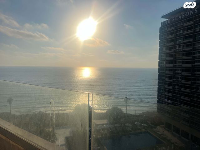 גג/ פנטהאוז, שדרות ניצה 1, צפון מערב מרכז העיר, נתניה